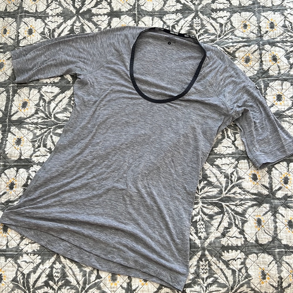 • EUC • Nike Fit Short Sleeve Shirt • Sz. S